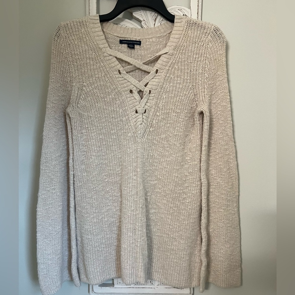 American eagle beige sweater